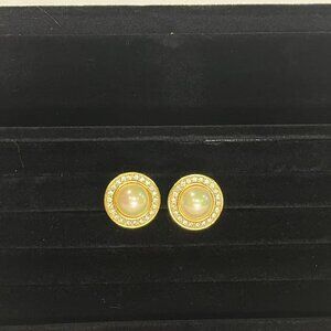 Vintage CHRISTIAN DIOR Designer Signed Gold Plated Faux Pearl And Crystal Paten